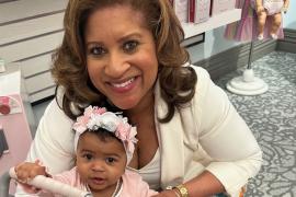 Sharon Hayes and newborn daughter Jillian