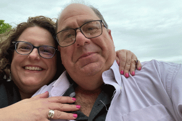 Rush Patient Aaron Gold and His Wife, Robin